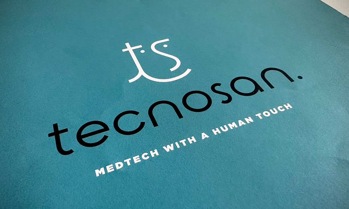 Tecnosan marchio con payoff